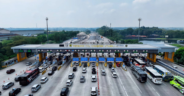 Tips Berkendara Aman Saat Contra Flow dan One Way di Jalan Tol