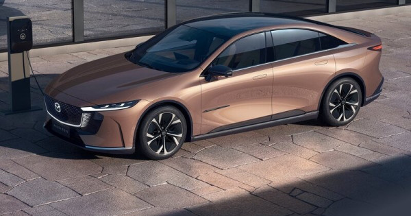 Mazda EZ-6 Dikembangkan dan Diproduksi oleh Changan Automobile