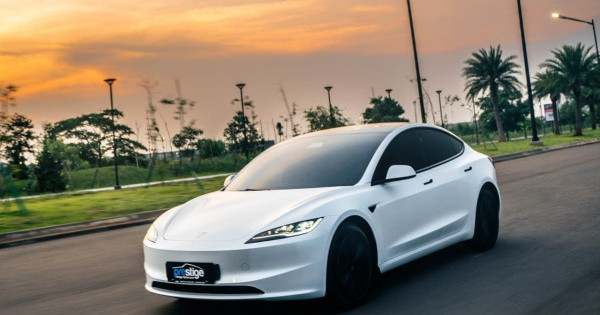 Prestige Motorcars Boyong New Tesla Model 3 Highland di PIK 2&nbsp;Tangerang