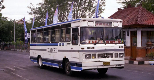 Kenangan Bus Damri Goyobod yang Gunakan Mesin Depan dari&nbsp;Mercedes-Benz