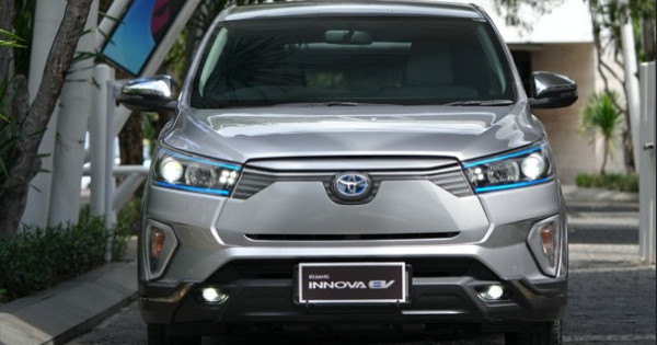 Sobat Bisa Jajal Toyota Kijang Innova EV di Bali dengan Kocek Rp350&nbsp;Ribu